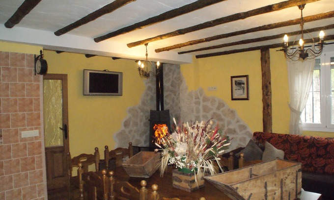 Valle de Tabladillo Apartment | Sweet Charm Del Valle-Almendro