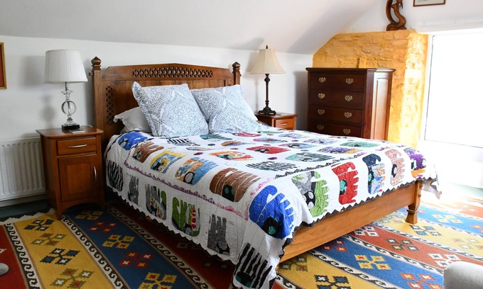 Butlerstown Cottage | Sweet Cottage on a Headland -Beside a Beautiful Beach on the Wild Atlantic Way