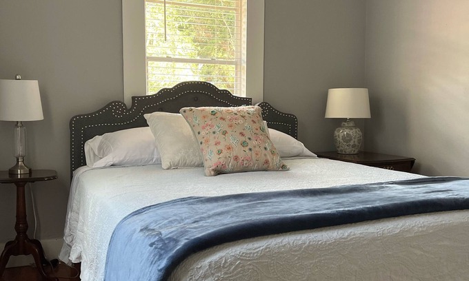 Buffalo Cottage | Sweet Cottage ready for the Family.