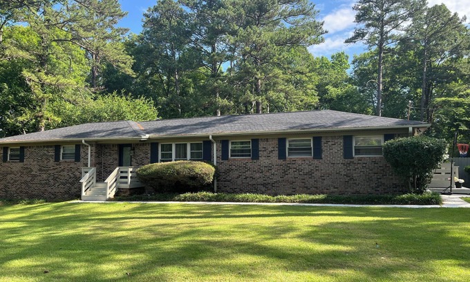 Fultondale House | Sweet Peace Away From Home