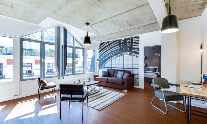 Quartier Saint-Georges Apartment | Sweett | Milan VI - Four Bedroom Apartment, Sleeps 10