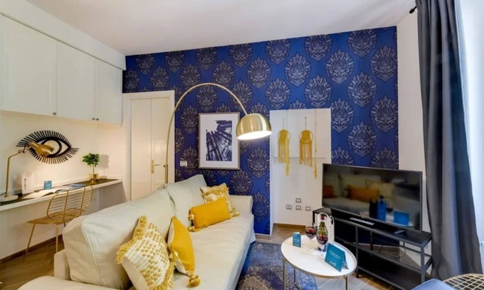 Porta Volta Apartment | Sweett | Moscova - One Bedroom Apartment, Sleeps 3