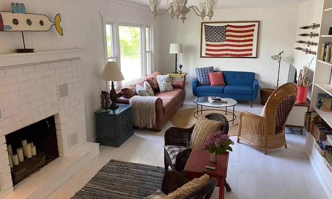 Ludington Cottage | Sweetwater Cottage is a well curated cottage a block away from Hamlin Lake