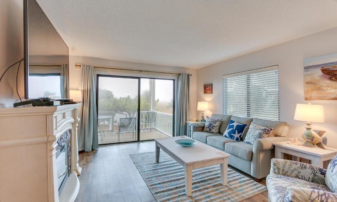 Oceanmarsh Subdivision Apartment | Swim and Relax St Helena Island Gem with Deck!