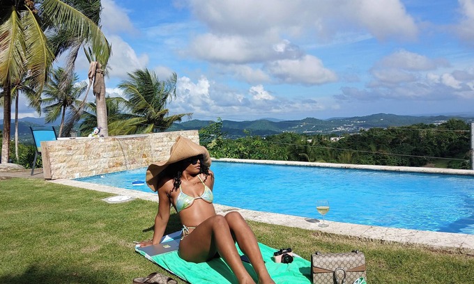 Tejas Apartment | Swim & Paint Art Retreat/Adventures