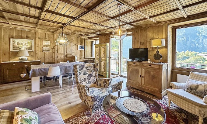 Salvan Apartment | Swiss Alpine Retreat & View near Martigny