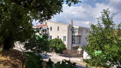 Vranjic Apartment | Swiss Holiday