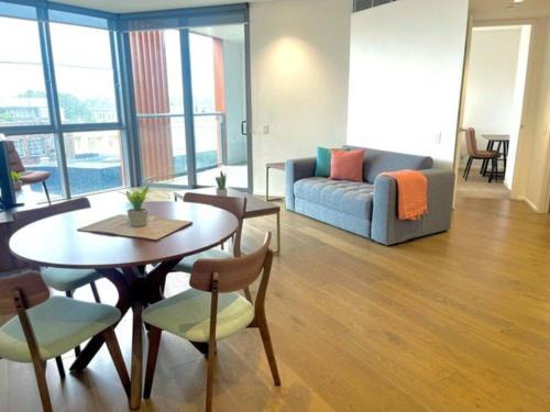 Chippendale Apartment | Sydney City Side Beauty @ Chippendale 1 Bedroom Aircon