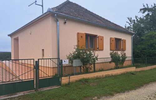 Csehimindszent House | Szőlőskert Vendégház