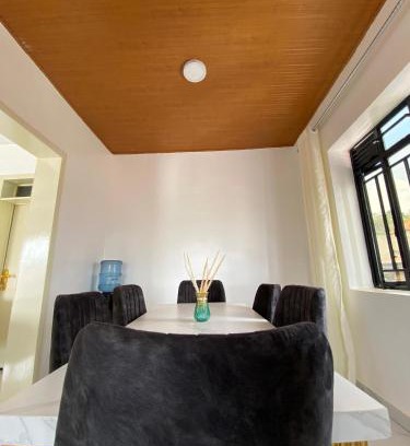 Gitarama Apartment | T-House