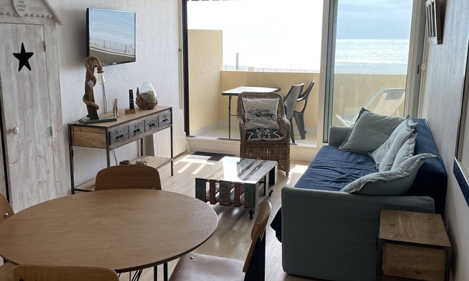 Lacanau-Ocean Apartment | T2 apartment facing the sea, with direct access to the beach