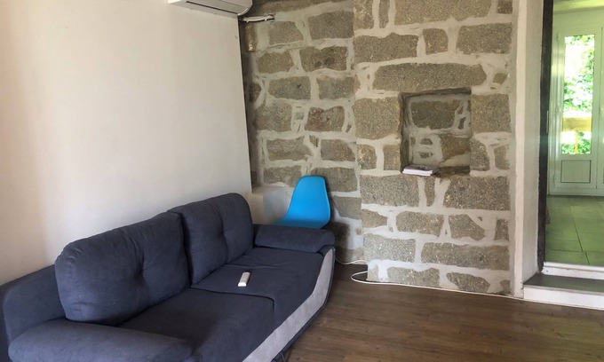 Aullene Apartment | T2 apartment in air-conditioned village house
