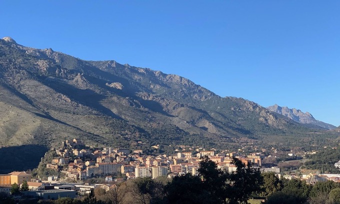 Corte Apartment | T2 apartment rental, 45m2 in Corte: quiet residence, overlooking the citadel!