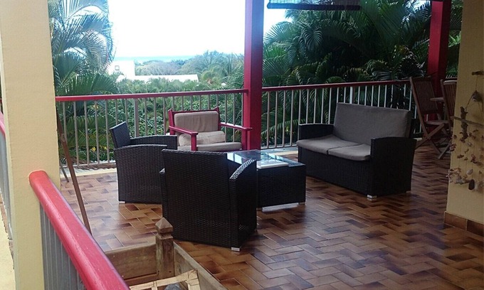 Deshaies Apartment | T3 Montana 2, DESHAIES, 350 m Grande Anse, 5/7 people, 2 bedrooms + living room, terrace.