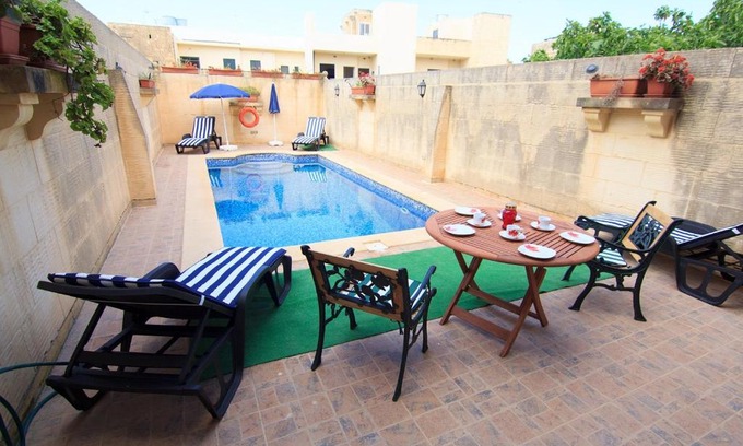 Xewkija House | Ta' Bejza Holiday Home - 5 bedroom