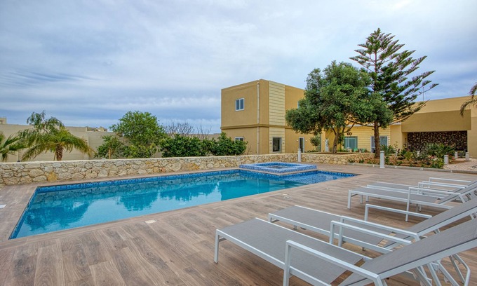 Ghajnsielem Villa | Ta’ Benna Villa Gozo Luxury Accommodation