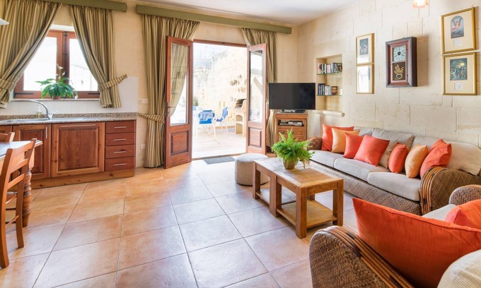 Xewkija House | Ta Gianni - Xewkija Holiday Home