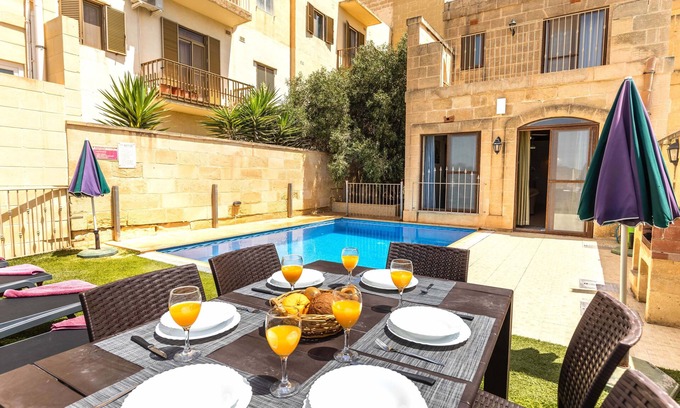 Marsalforn Villa | Ta Lucija 2 bedroom Villa with private pool
