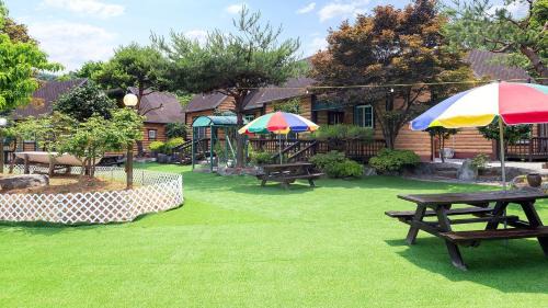 Changbun House | Taean Anmyeondo Lake and Sea Village Pension