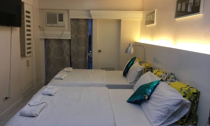San Jose Condo | Tagaytay Condo With Free Swimming Pool & Viewing Deck
