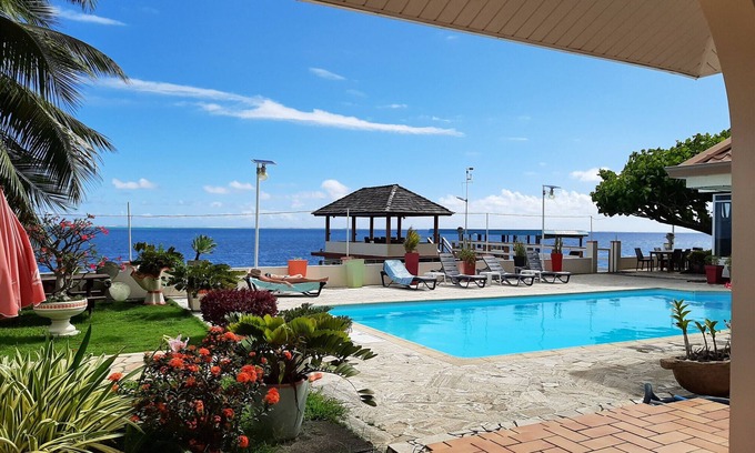 Papara Apartment | TAHITI - Studio Tiamao Mara Pool View