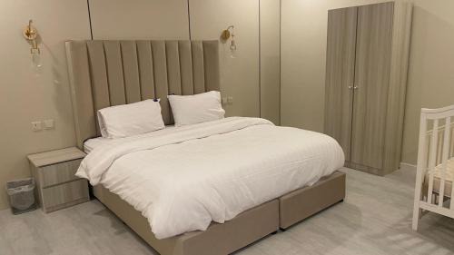 Yanbu Al Sinaiyah Apartment | Taim