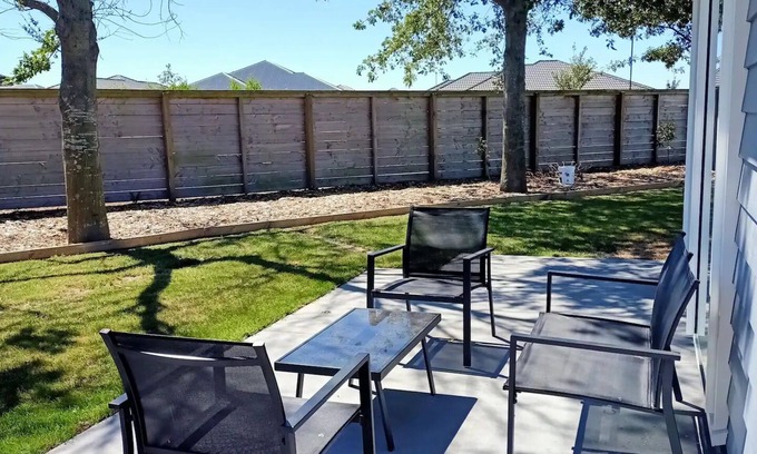 Rolleston House | Taita House 2 Bedroom Flat (Near Christchurch)