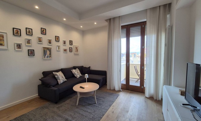 Isolotto Apartment | Talenti apartment with parking