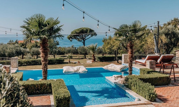 Sutomore Bed & Breakfast | Talići Hill - Rustic Villas