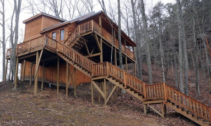 Stanton Cabin | Tall Timbers Cabin-RRG-hot tub