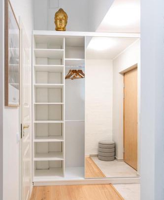Pelgulinn Apartment | TallinnHousing Pelgulinn Urban Elegance & Parking