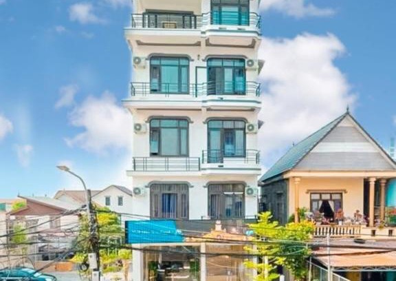 Dong Hoi Hotel | Tan Hoang Minh Hotel