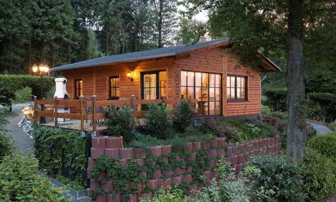 Kallenhardt Boat Rental | "Tanneck" Comfortable holiday residence