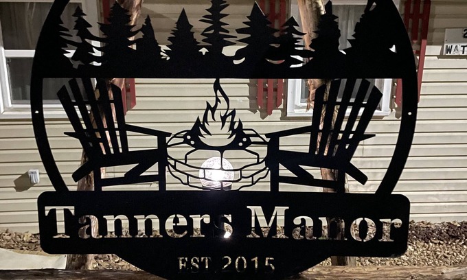 Warsaw House | Tanners Manor is in a peaceful setting on the end of a cove.