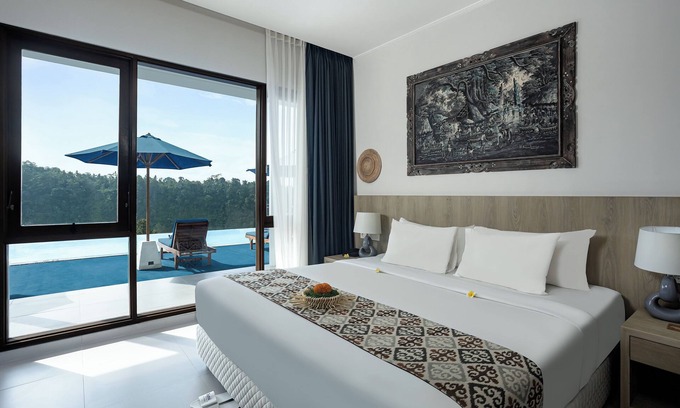 Menanga Hotel | Tapa Agung View