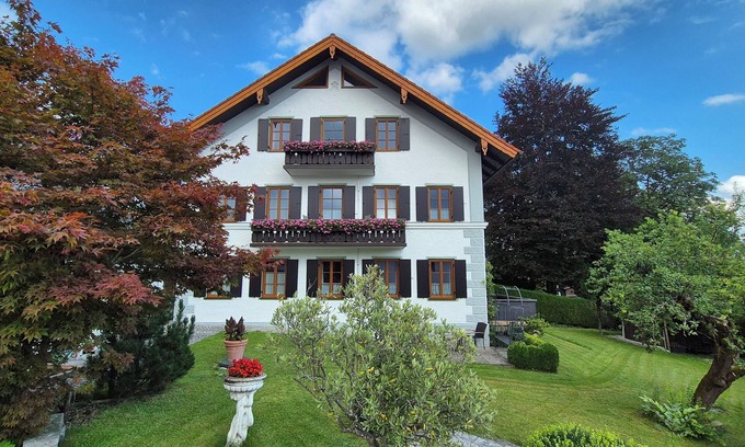 Murnau am Staffelsee Apartment | Tasteful apartments in a central location