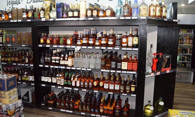 Medicine Hat Hotel | TC Motel
