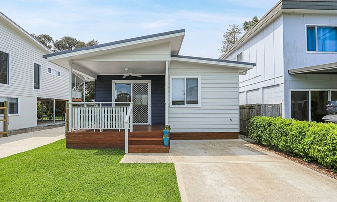 Tea Gardens House | Tea Gardens Cosy Cottage