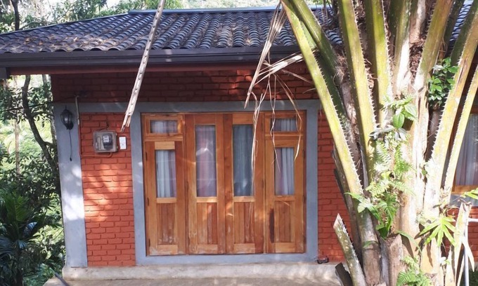 Doluwa House | Tea Leaf Retreat Peradeniya