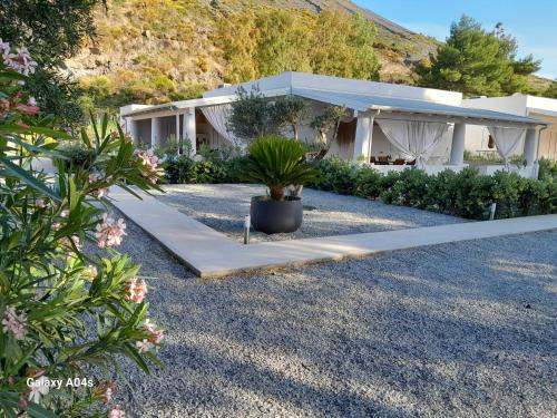 Vulcano Porto House | Teia Holiday Apartments