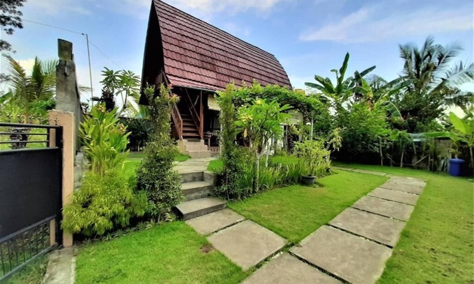 Banjarangkan House | Telagamas Guest House