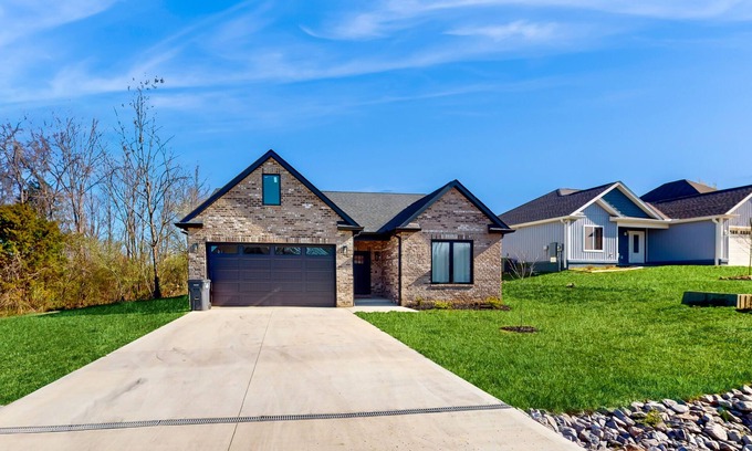 Tellico Village House | Tellico Village home with pools, tennis courts, grill, firepit, AC