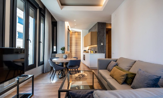 La Trinidad-San Juan y Todos los Santos House | Tendillas Suites