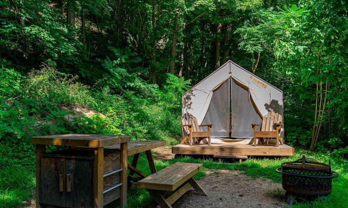 Ansted RV Rental | Tentrr State Park Site - WV Hawk's Nest State Park - Site H - Single Camp