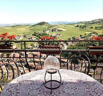 Castellinaldo Apartment | Teresa al Belvedere Rooms&HolidayApartments Camere&Appartamenti