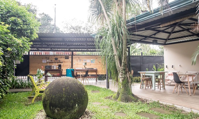 Cacique Bed & Breakfast | Terida Airport B&B