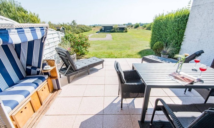 Großmorsum Apartment | Terpstich 50, Whg. 2 - New. Modern. Garden.