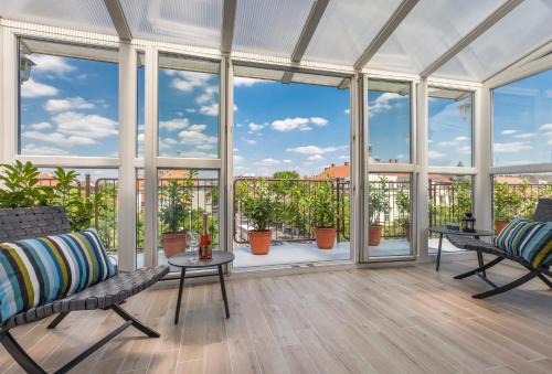 Istvanmezo Apartment | Terrace Apartments at City Park