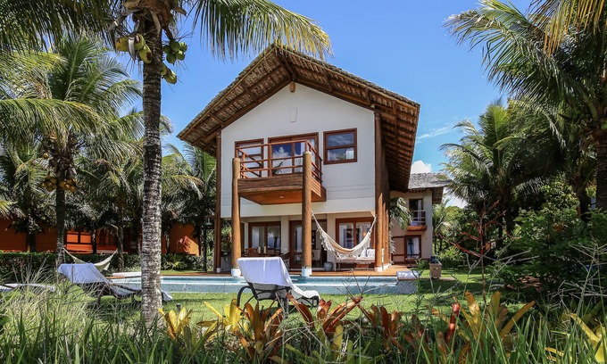 Porto Seguro House | TERRAVISTA condominium, beach and exclusive pool. VIEW OF THE CLIFF AND GOLF COURSE