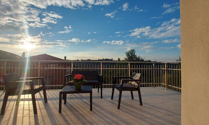 Govone Apartment | TERRAZZA Roero Sunsetfor couples families groups to visit Roero and Langhe